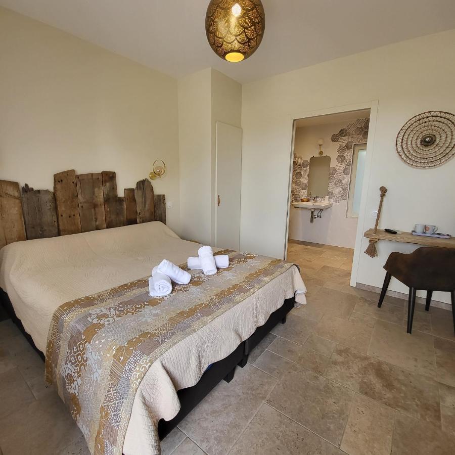 Manade Saint Louis Mas De La Paix Bed & Breakfast Vauvert Exterior photo
